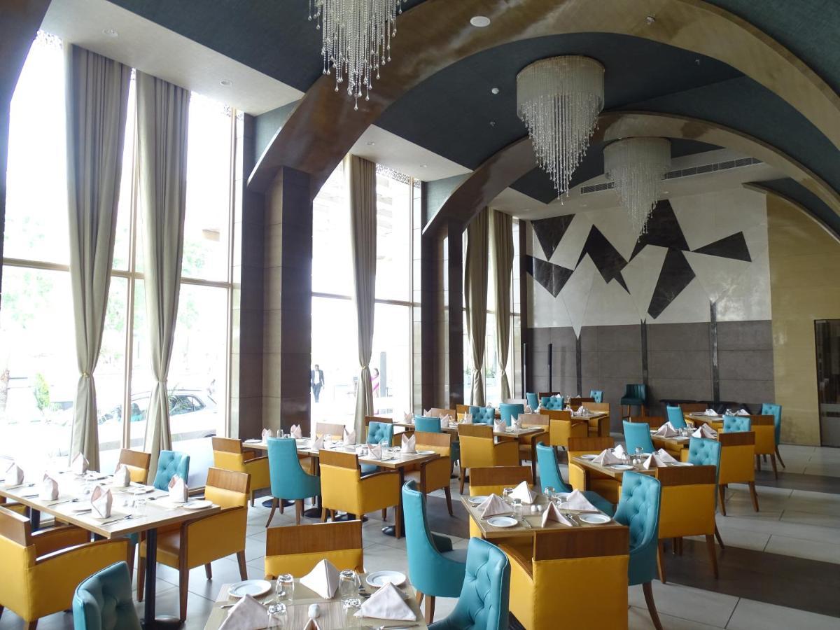 The Grand Arc Hotel & Convention Centre Shahjahanpur Ngoại thất bức ảnh