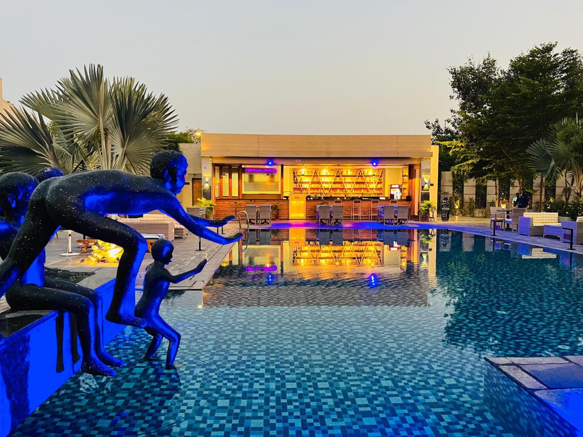 The Grand Arc Hotel & Convention Centre Shahjahanpur Ngoại thất bức ảnh